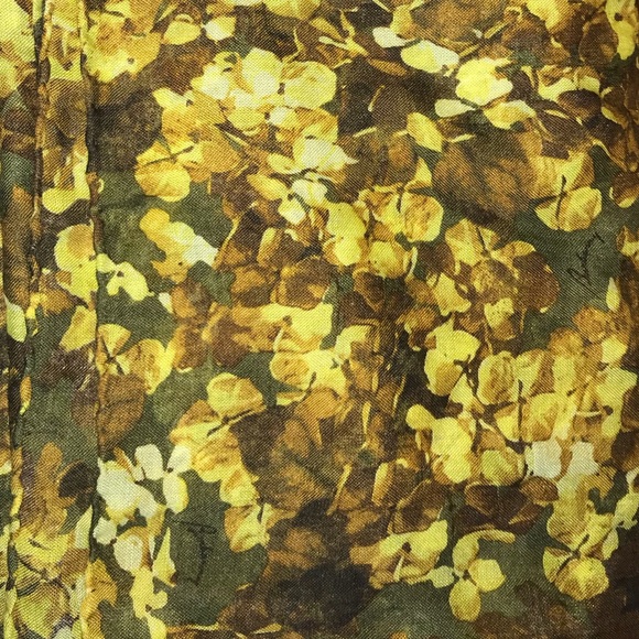 NEW Burberry London Scarf NEVER WORN - Picture 1 of 3